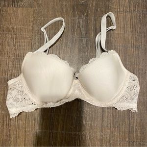 White Lace Victoria’s Secret Bra